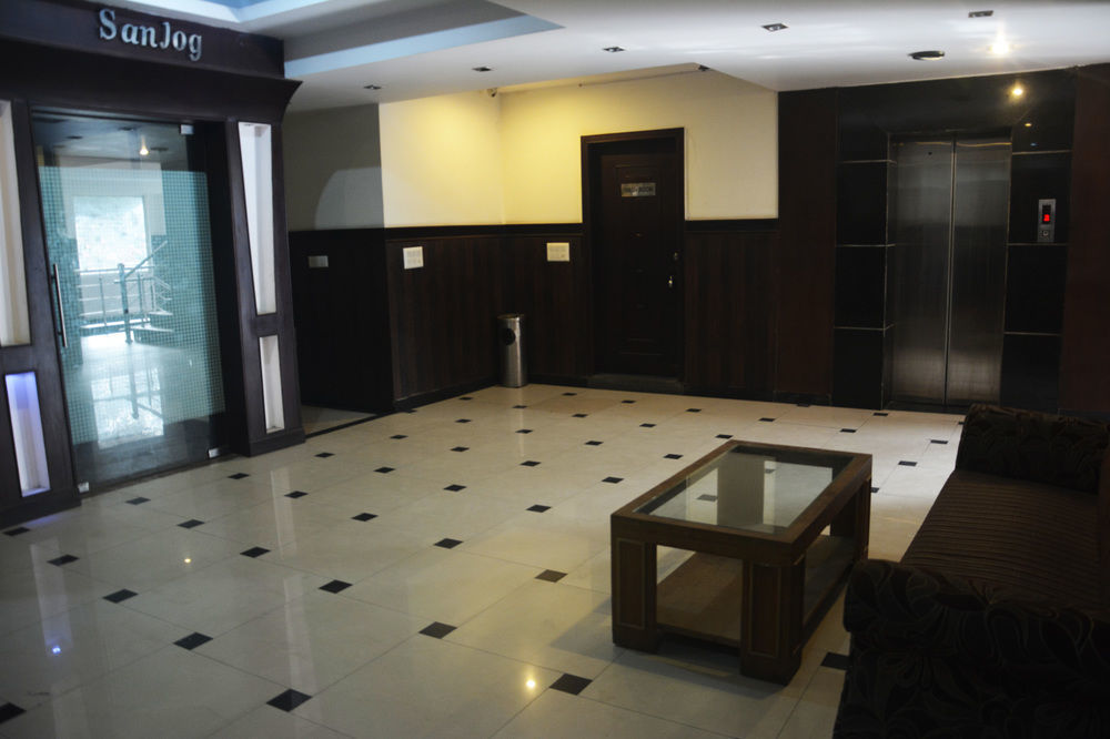 Oyo Rooms Ghaziabad Opulent Mall Exterior photo