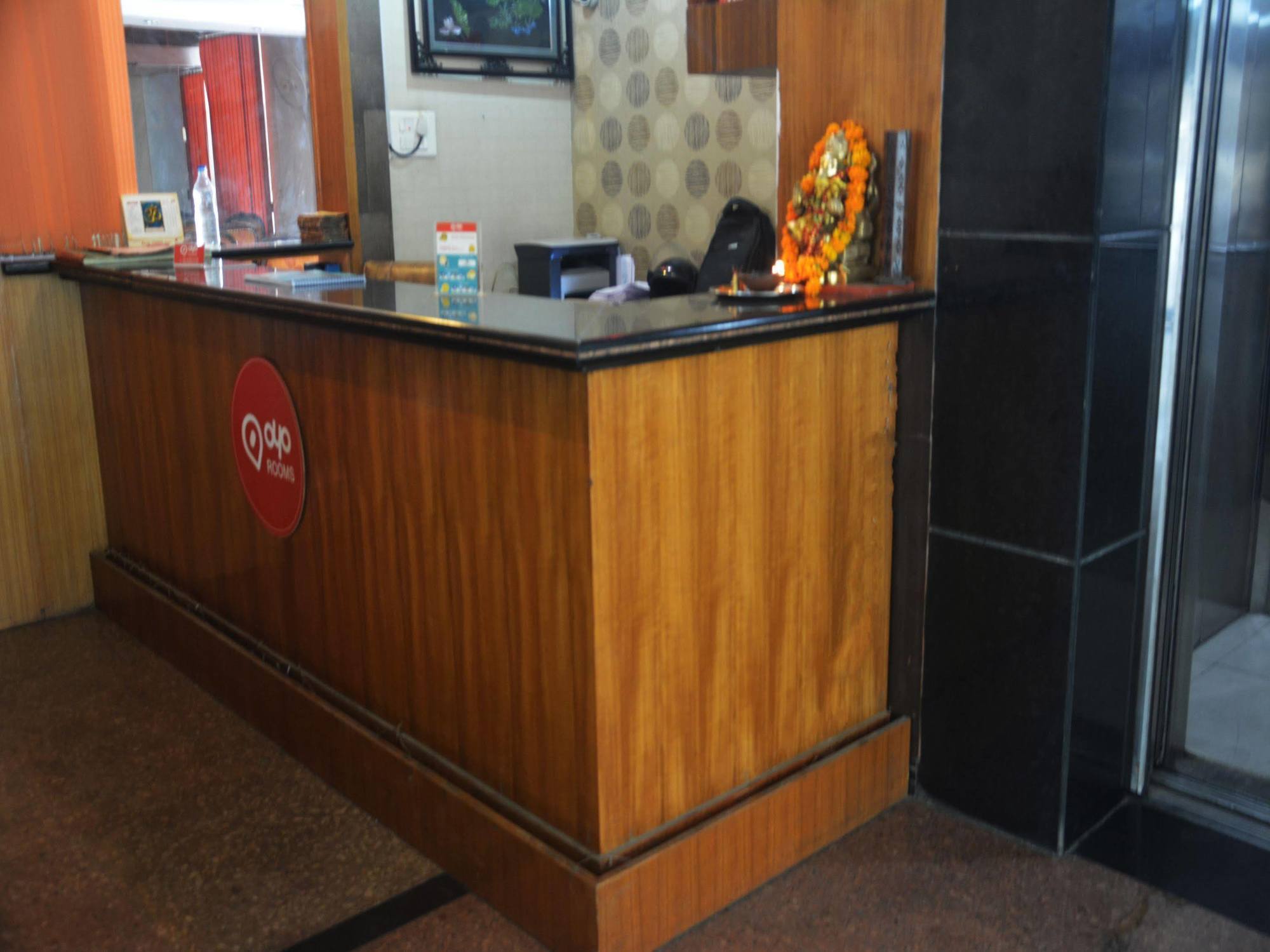 Oyo Rooms Ghaziabad Opulent Mall Exterior photo